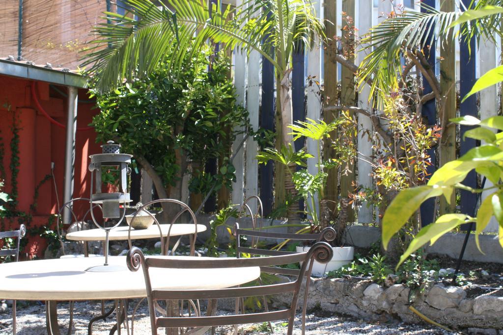 Hotel La Villa Patricia - Charme Et Tradition Villefranche-sur-Mer Exterior photo